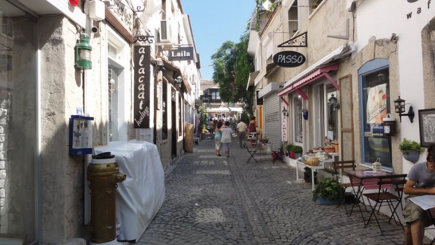 &Alpha;&lambda;ά&tau;&sigma;&alpha;&tau;&alpha;, &Alpha;&lambda;&alpha;&tau;&sigma;ά&tau;&iota; ή &Alpha;&gamma;&rho;&iota;&lambda;&iota;ά